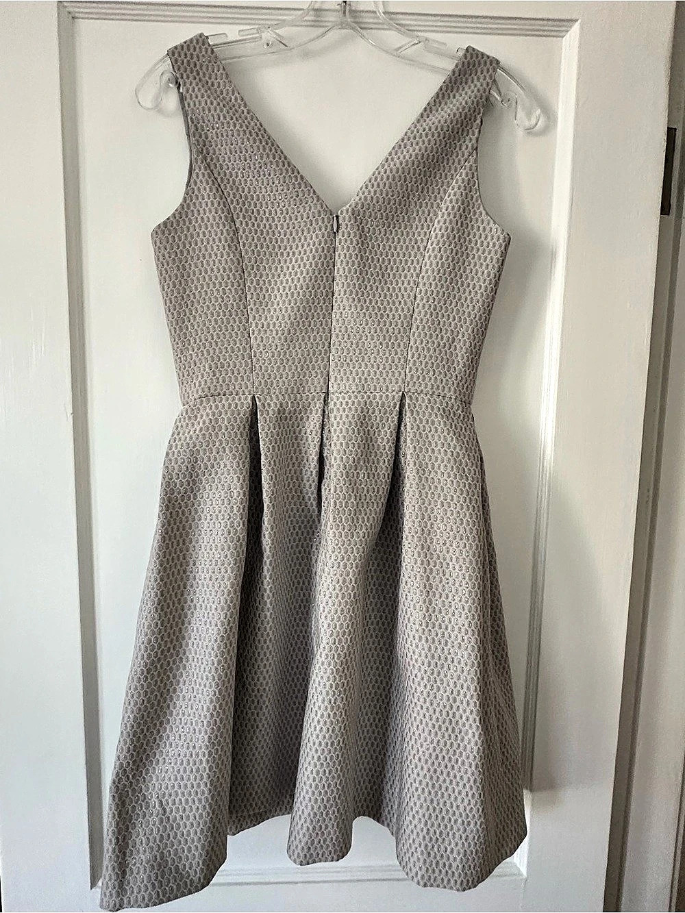 Shoshanna Geometric Pleated Midi Dress in Gray Like New